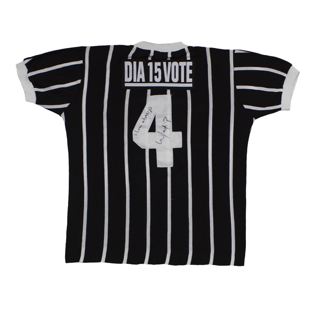 Camisa Corinthians retrô autografada pelo Wladimir