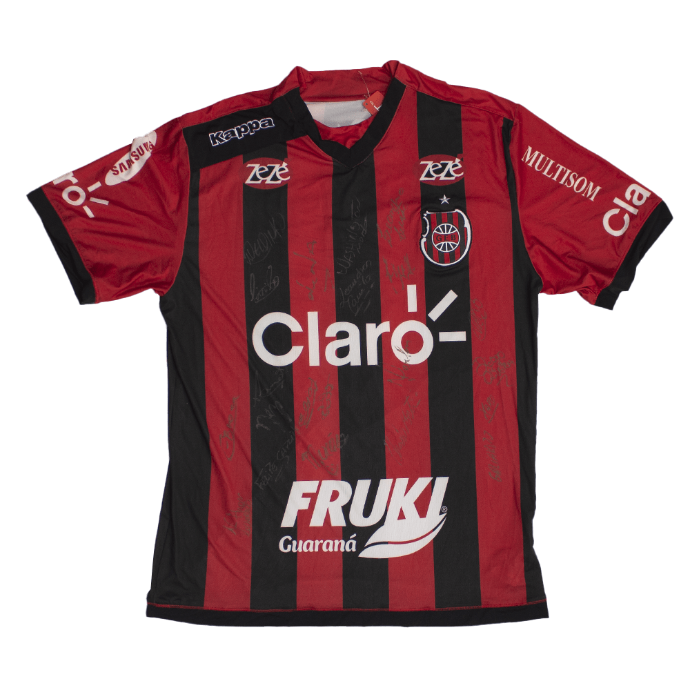Camisa Brasil Pelotas autografada pelo elenco