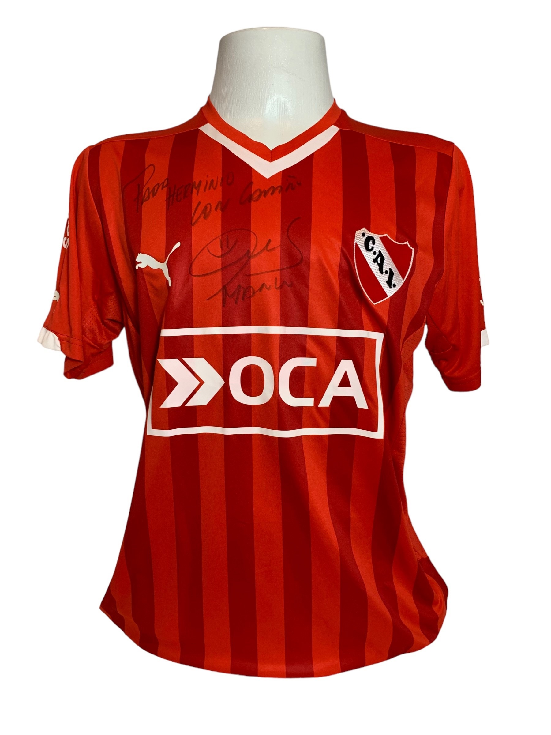 Camisa Independiente 2015 autografada pelo jogador Mancuello