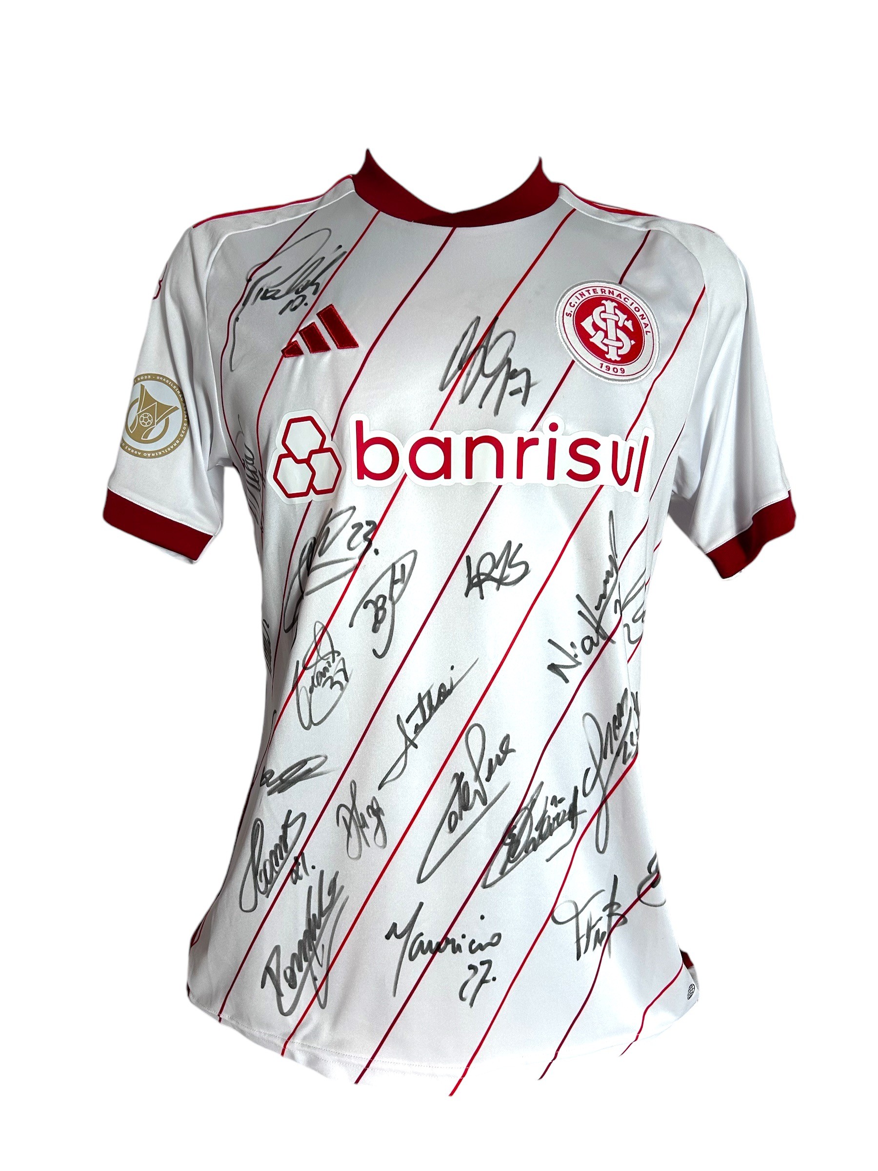 Camisa Internacional 2023 autografada pelo elenco